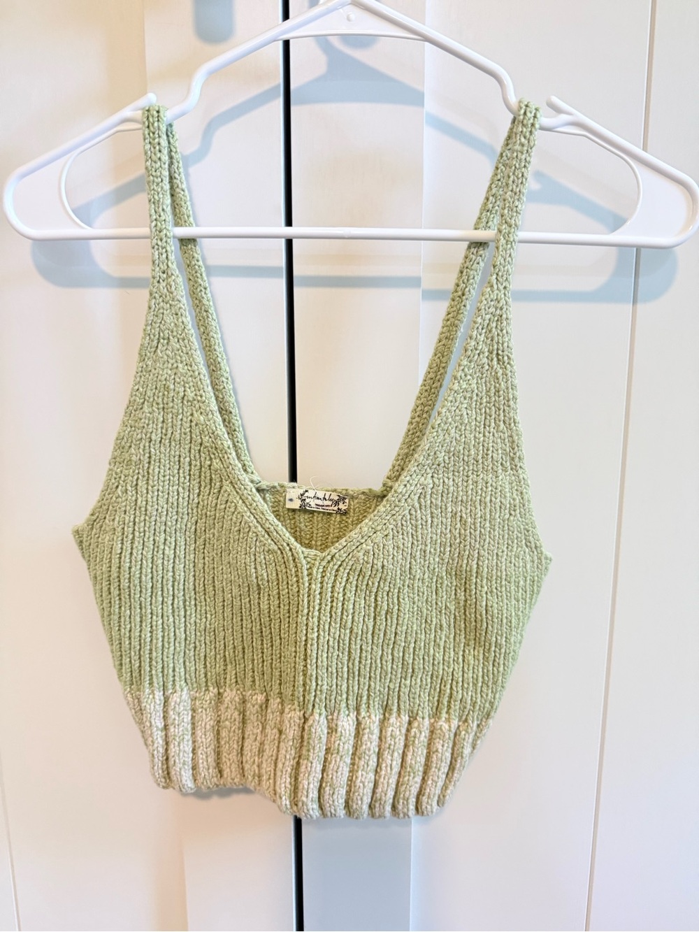 Free Poole green knit cropped tank, brand new without tags, size small